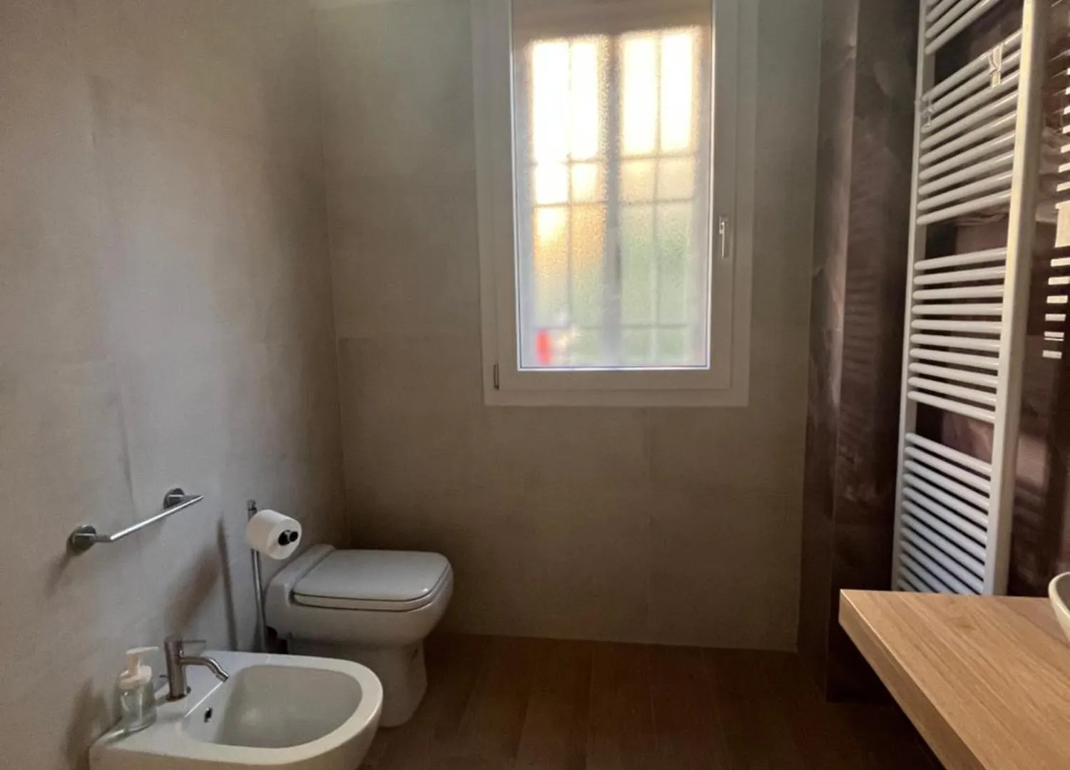 Calari Rooms - Affittacamere Bologna