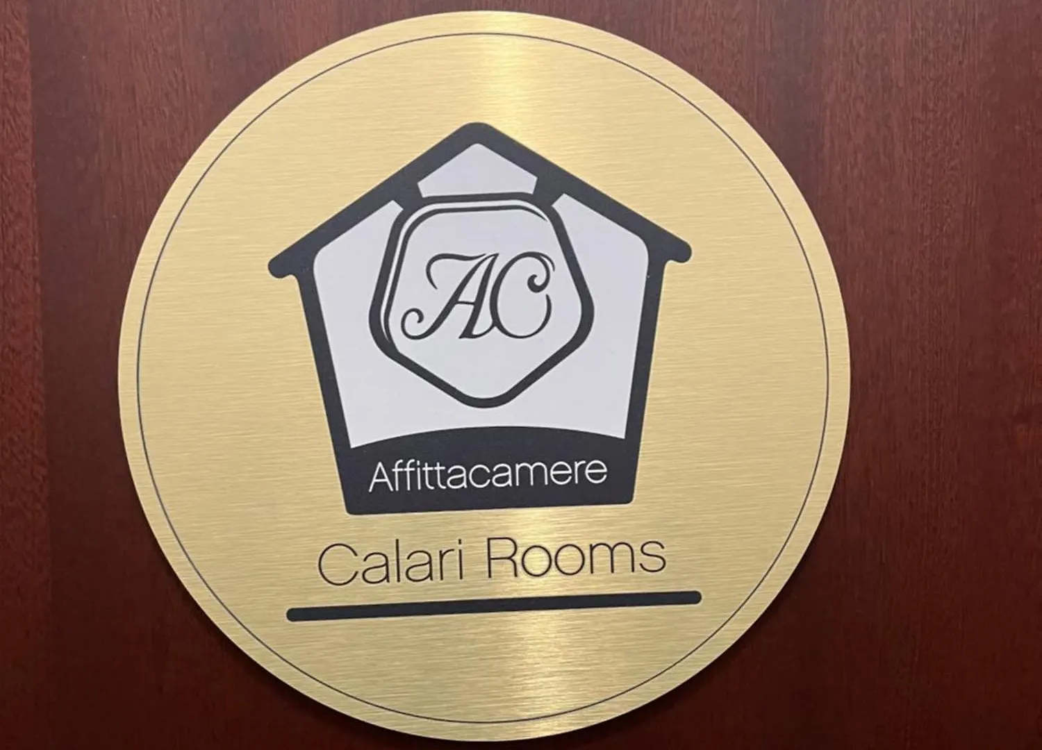 Guest house Calari Rooms - Affittacamere Bologna