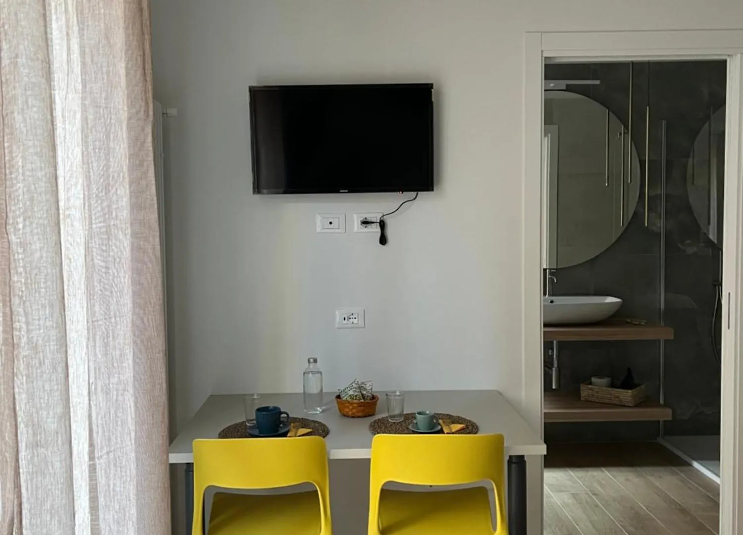 Calari Rooms - Affittacamere Bologna 0*,  Italy